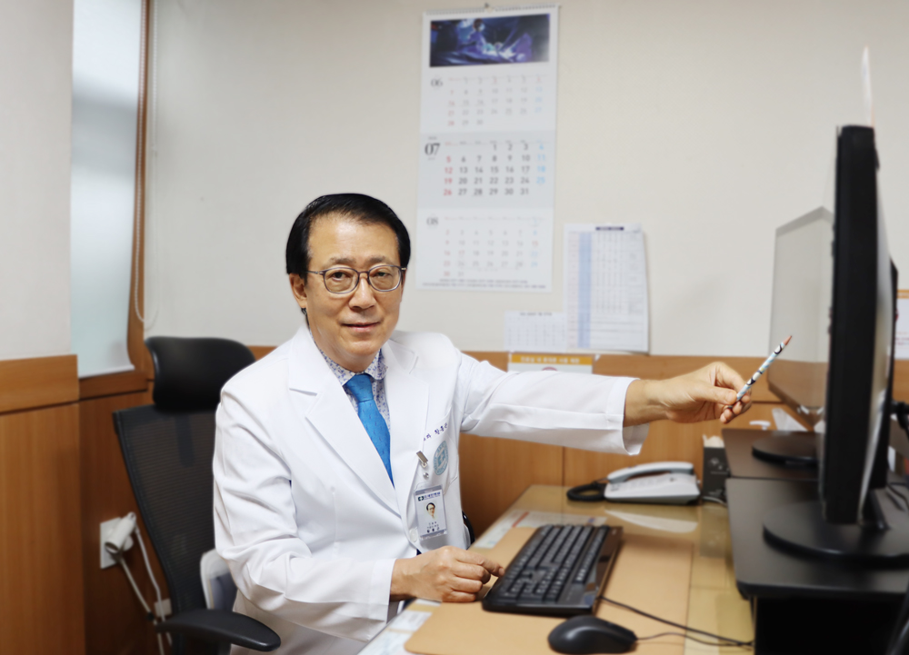 타는 듯한 가슴 통증…역류성식도염? 심장질환? [와이드경제]