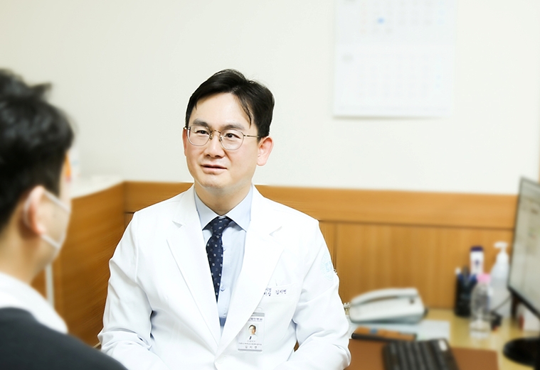 휴가 끝나자 허리가 ‘찌릿’, ‘허리 근막통증’ 주의